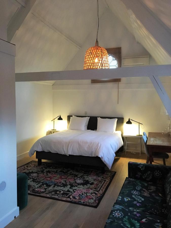 Ninet7 Bed & Breakfast Тилбург Екстериор снимка